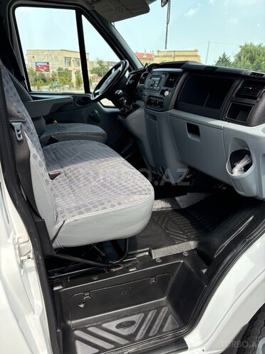 Ford Transit 2009, 179,000 km - 2.4 л - Quba