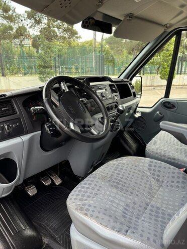 Ford Transit 2009, 179,000 km - 2.4 л - Quba