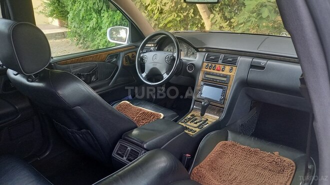 Mercedes E 320 1999, 280,000 km - 3.2 l - Cəlilabad