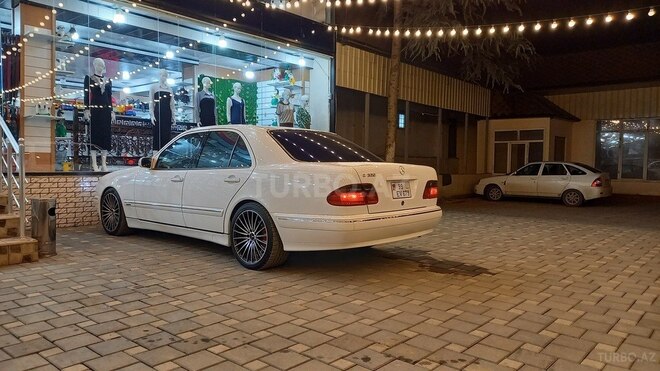 Mercedes E 320 1999, 280,000 km - 3.2 l - Cəlilabad
