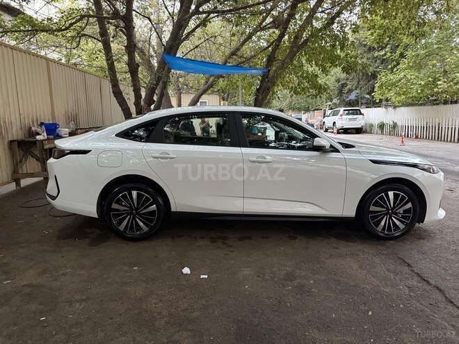 Changan Qiyuan A05 2025, 0 km - 1.5 l - Bakı