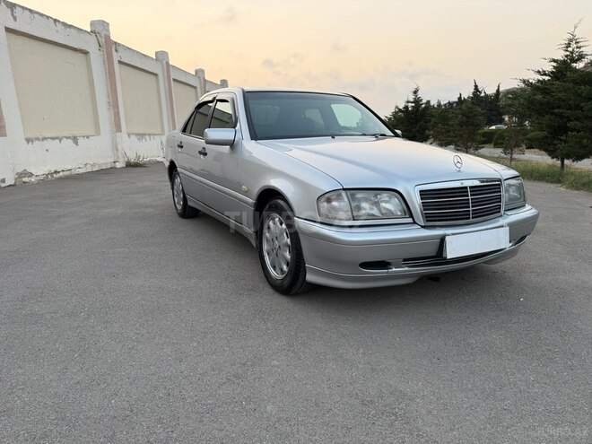 Mercedes C 200 1999, 2,815,427 km - 2.0 л - Sumqayıt