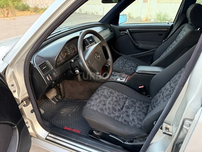 Mercedes C 200 1999, 2,815,427 km - 2.0 л - Sumqayıt