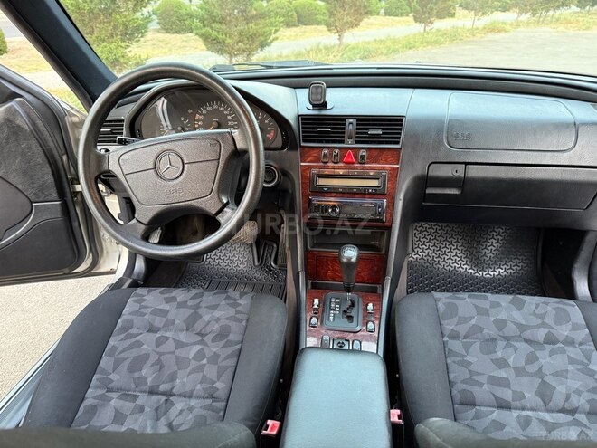 Mercedes C 200 1999, 2,815,427 km - 2.0 л - Sumqayıt