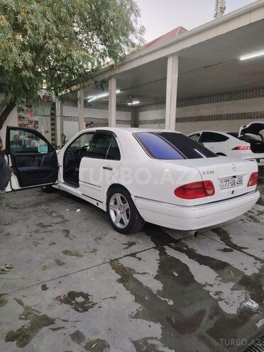 Mercedes E 230 1996, 325,000 km - 2.3 l - Bakı