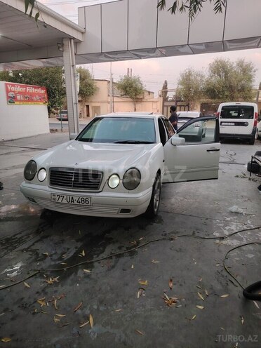 Mercedes E 230 1996, 325,000 km - 2.3 l - Bakı
