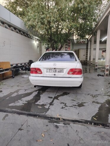 Mercedes E 230 1996, 325,000 km - 2.3 l - Bakı