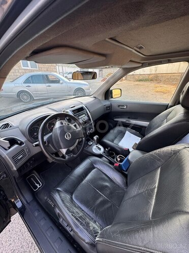 Nissan X-Trail 2009, 289,000 km - 2.5 л - Bakı