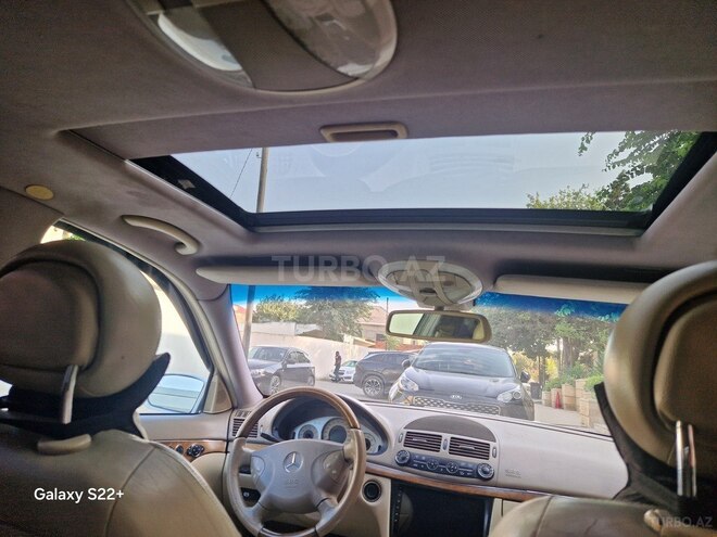 Mercedes E 240 2004, 325,088 km - 2.6 l - Bakı