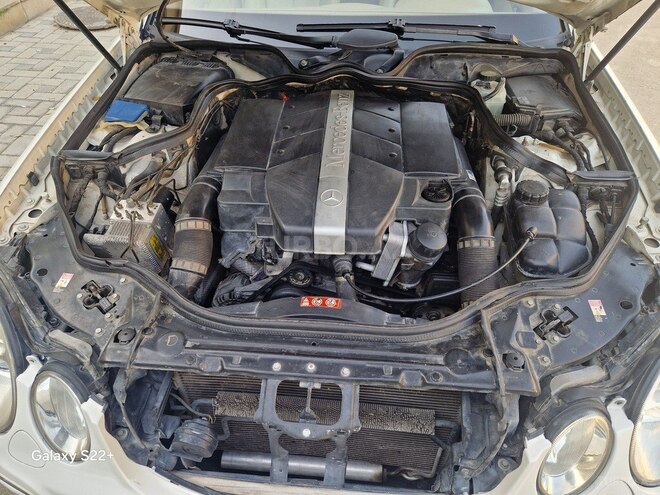Mercedes E 240 2004, 325,088 km - 2.6 l - Bakı