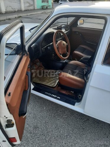 GAZ 24 1983, 245,000 km - 2.5 л - Ağcabədi
