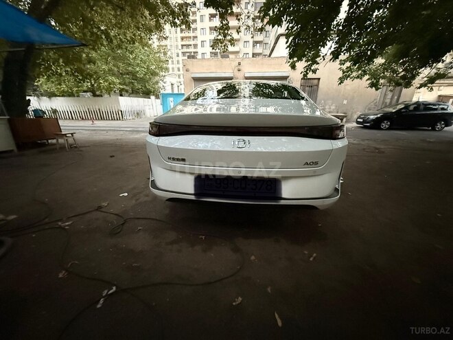 Changan Qiyuan A05 2025, 0 km - 1.5 l - Bakı