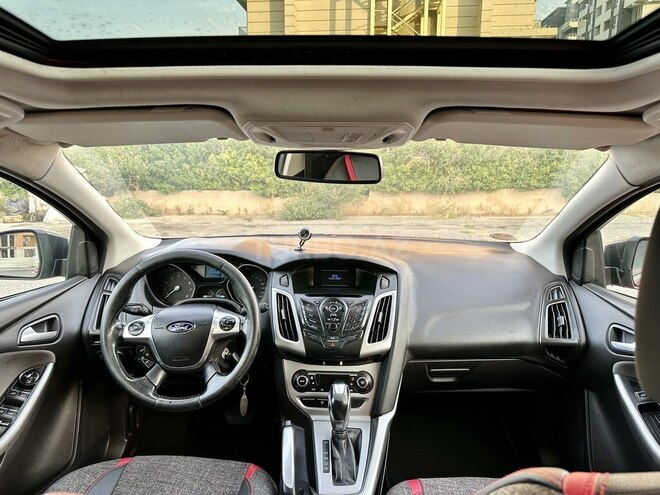 Ford Focus 2014, 235,680 km - 1.6 л - Bakı