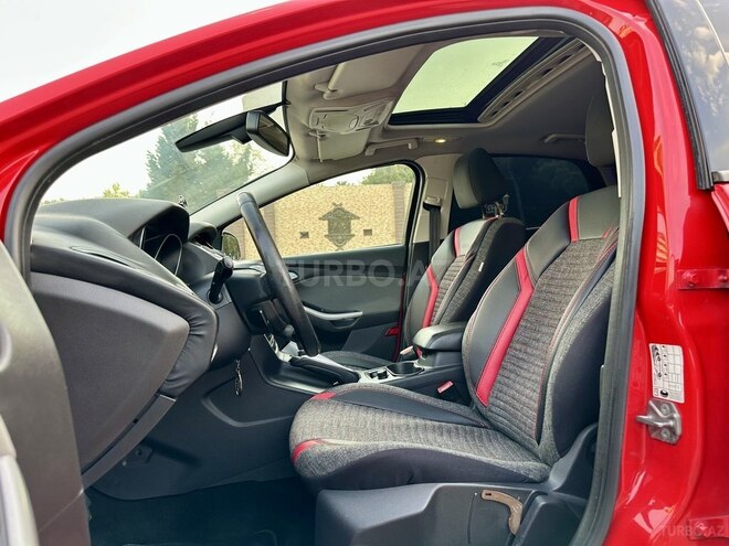 Ford Focus 2014, 235,680 km - 1.6 л - Bakı