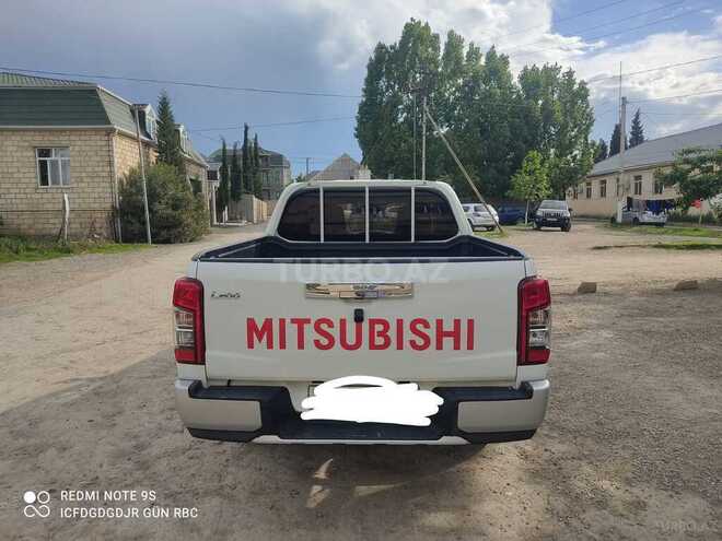 Mitsubishi L200 2021, 76,565 km - 2.4 л - Gəncə