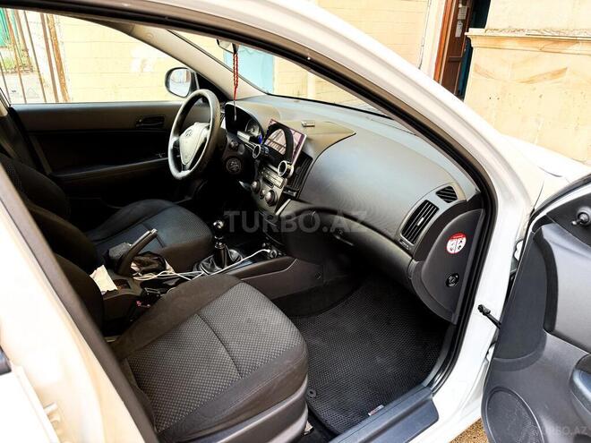 Hyundai i30 2009, 331,429 km - 1.4 l - Bakı