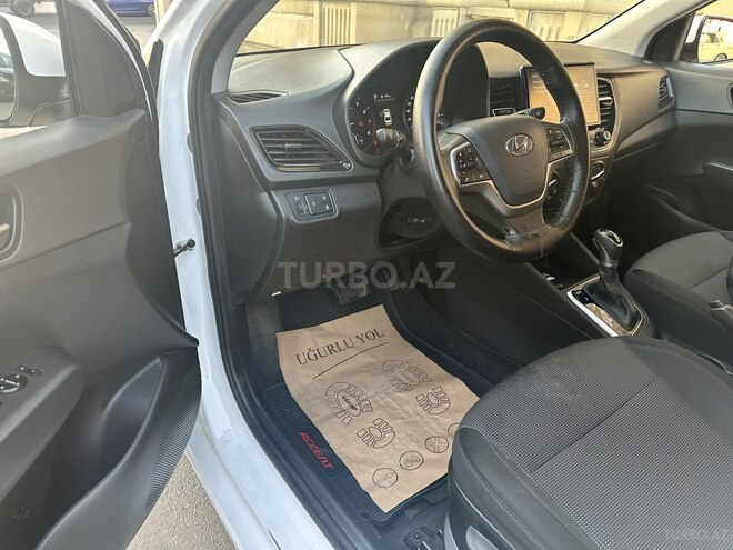 Hyundai Accent 2021, 156,000 km - 1.6 л - Bakı