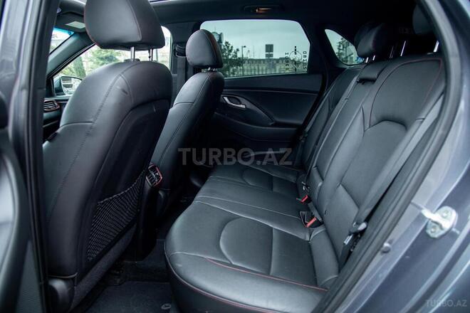 Hyundai Elantra 2017, 113,600 km - 1.6 л - Bakı
