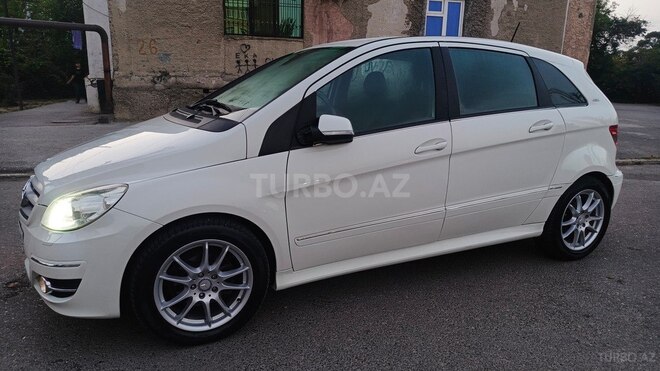 Mercedes B 180 2011, 106,000 km - 1.7 l - Sumqayıt