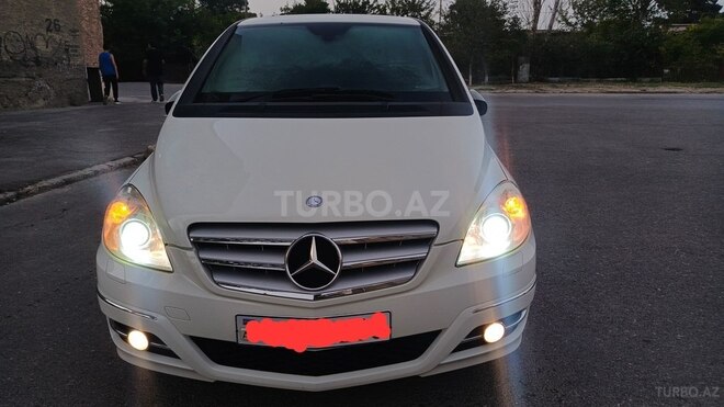 Mercedes B 180 2011, 106,000 km - 1.7 l - Sumqayıt