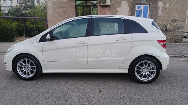 Mercedes B 180 2011, 106,000 km - 1.7 l - Sumqayıt