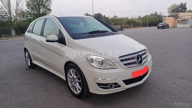 Mercedes B 180 2011, 106,000 km - 1.7 l - Sumqayıt