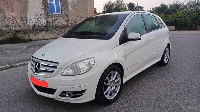 Mercedes B 180 2011, 106,000 km - 1.7 l - Sumqayıt