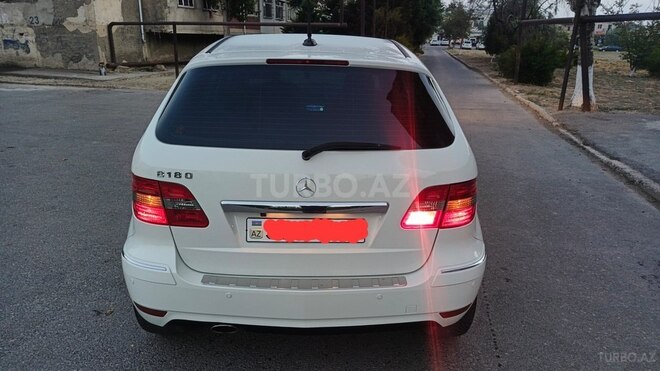 Mercedes B 180 2011, 106,000 km - 1.7 l - Sumqayıt