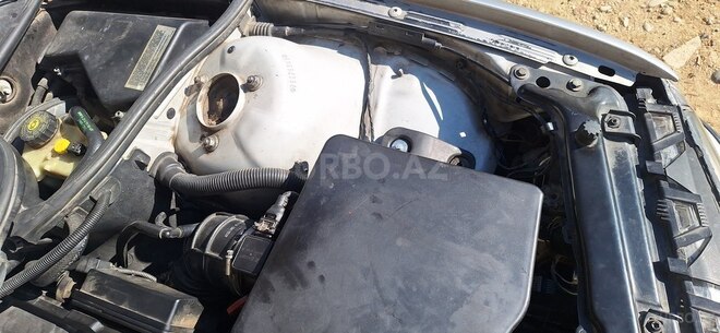 BMW 325 2000, 286,000 km - 2.5 l - Bakı