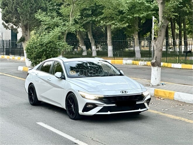 Hyundai Elantra 2024, 19,000 km - 1.5 l - Bakı