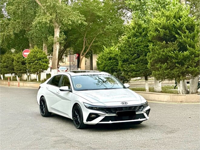 Hyundai Elantra 2024, 19,000 km - 1.5 l - Bakı