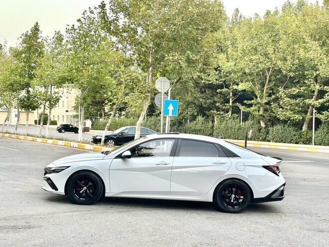 Hyundai Elantra 2024, 19,000 km - 1.5 l - Bakı