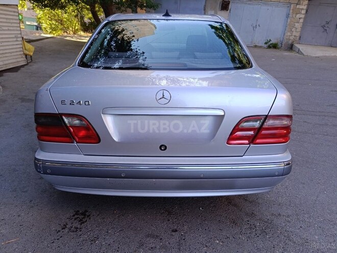 Mercedes E 240 2001, 230,273 km - 2.6 l - Bakı