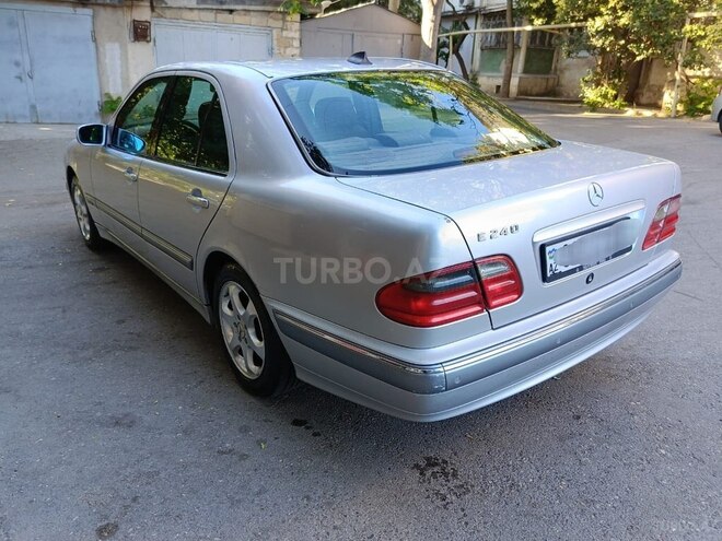 Mercedes E 240 2001, 230,273 km - 2.6 l - Bakı