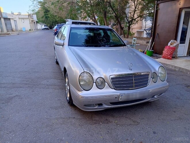 Mercedes E 240 2001, 230,273 km - 2.6 l - Bakı