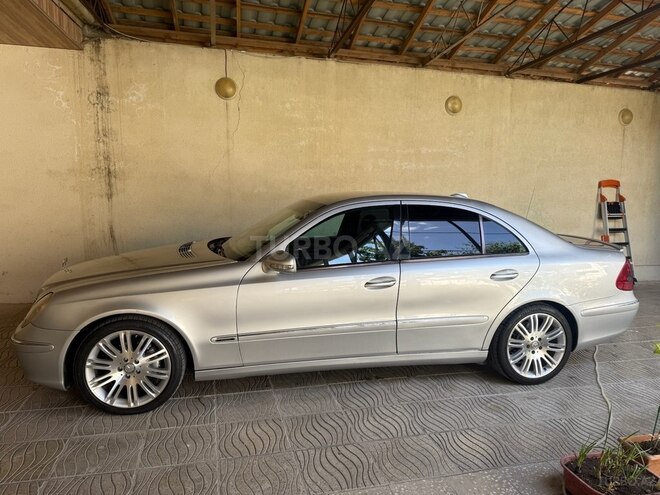 Mercedes E 220 d 2002, 378,000 km - 2.2 л - Bakı