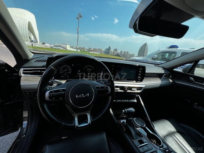 Kia K5-12