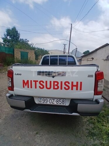 Mitsubishi L200 2021, 128,000 km - 2.4 l - Gədəbəy