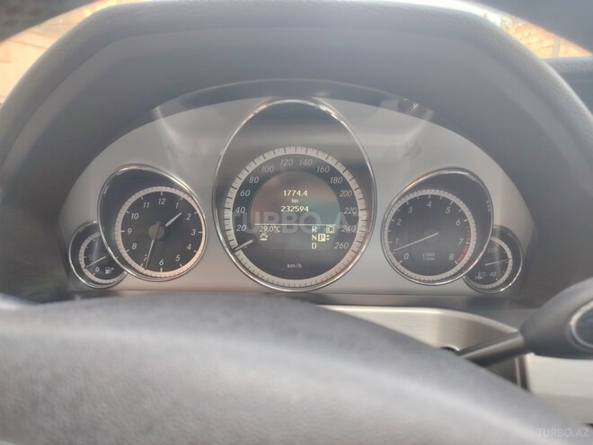 Mercedes E 350 2009, 232,600 km - 3.5 l - Bakı
