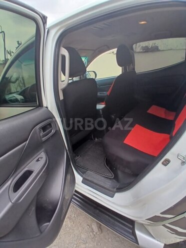 Mitsubishi L200 2021, 128,000 km - 2.4 l - Gədəbəy