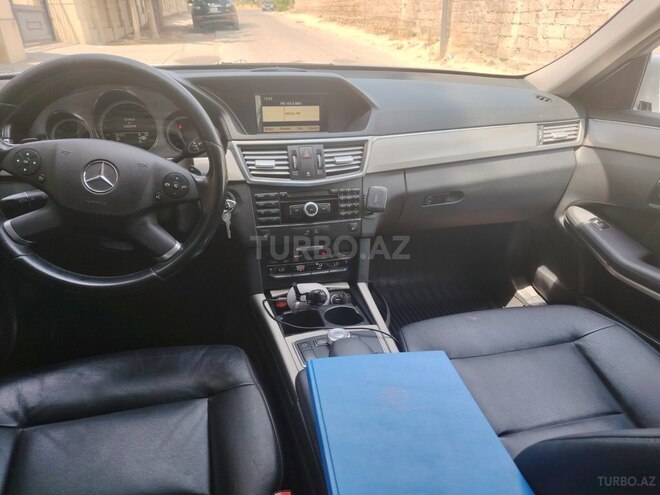 Mercedes E 350 2009, 232,600 km - 3.5 l - Bakı