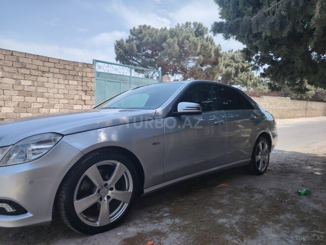 Mercedes E 350 2009, 232,600 km - 3.5 l - Bakı