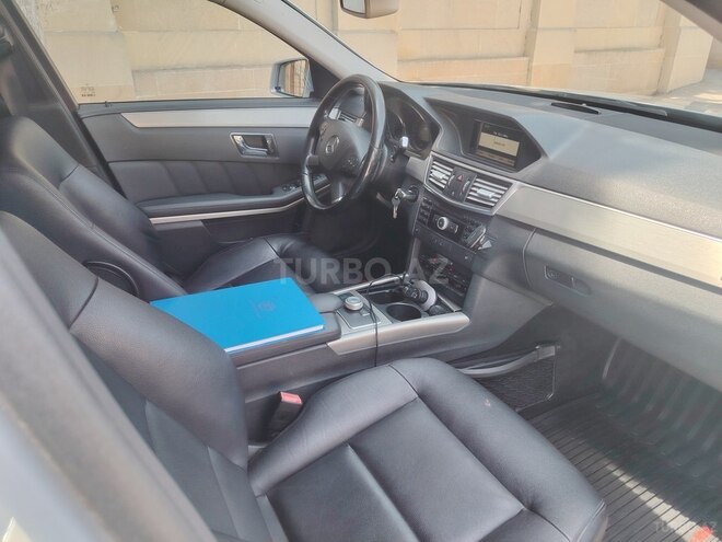 Mercedes E 350 2009, 232,600 km - 3.5 l - Bakı