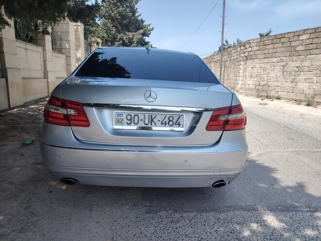 Mercedes E 350 2009, 232,600 km - 3.5 l - Bakı