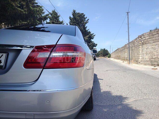 Mercedes E 350 2009, 232,600 km - 3.5 l - Bakı