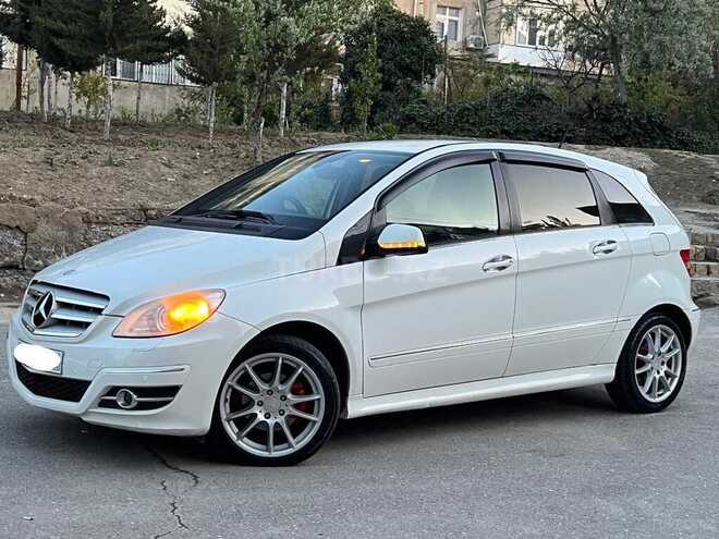 Mercedes B 180 2011, 114,000 km - 1.7 l - Sumqayıt