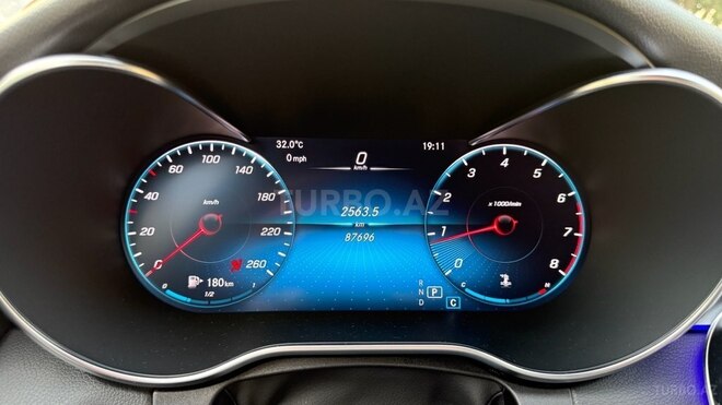Mercedes C 300 4MATIC 2021, 88,000 km - 2.0 l - Bakı