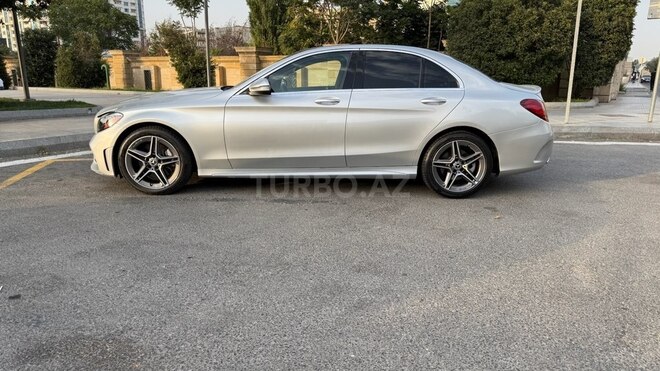 Mercedes C 300 4MATIC 2021, 88,000 km - 2.0 l - Bakı