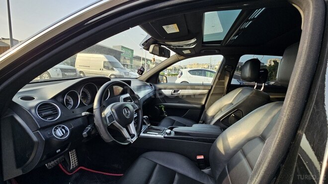 Mercedes C 250 2011, 187,000 km - 1.8 л - Bakı