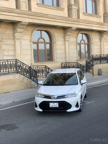 Toyota Corolla Fielder 2019, 90,000 km - 1.5 л - Bakı